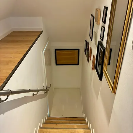 Lägenhet Modern With Balcony & View Near Dresden