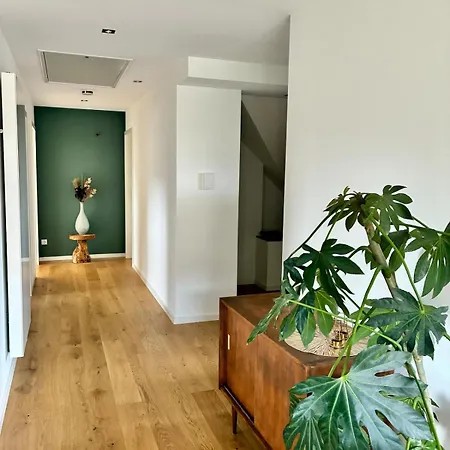 Lägenhet Modern With Balcony & View Near Dresden *