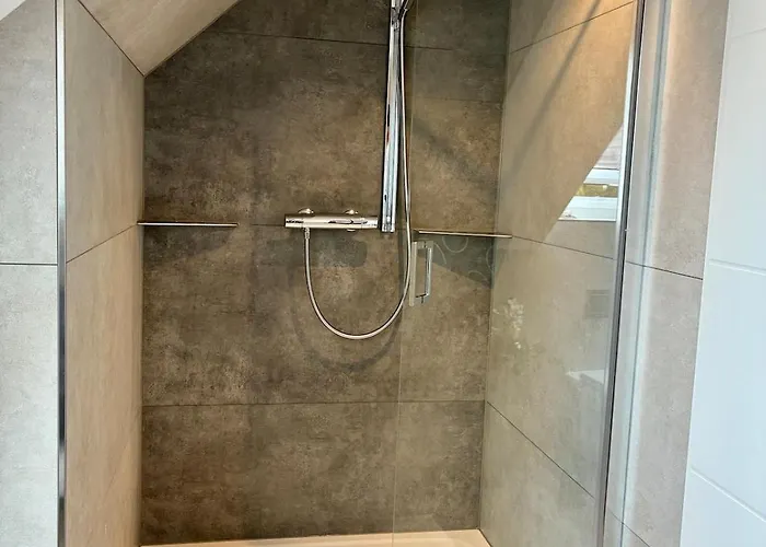 Modern With Balcony & View Near Dresden *