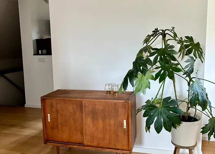 Modern With Balcony & View Near Dresden *