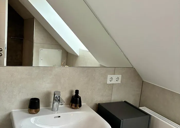 Modern With Balcony & View Near Dresden