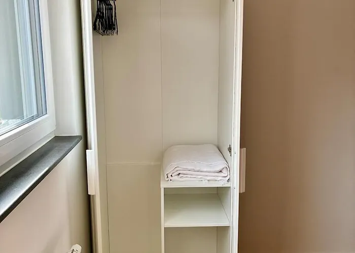 Lägenhet Modern With Balcony & View Near Dresden