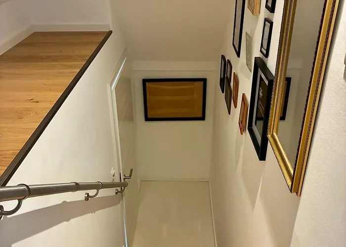 Lägenhet Modern With Balcony & View Near Dresden